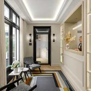 Black Door 5*, Paris Frankreich